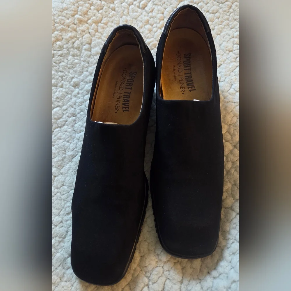 Donald J Pliner Sport Travel‎ Black Slip On Heels Size 8.5 Made in Spain